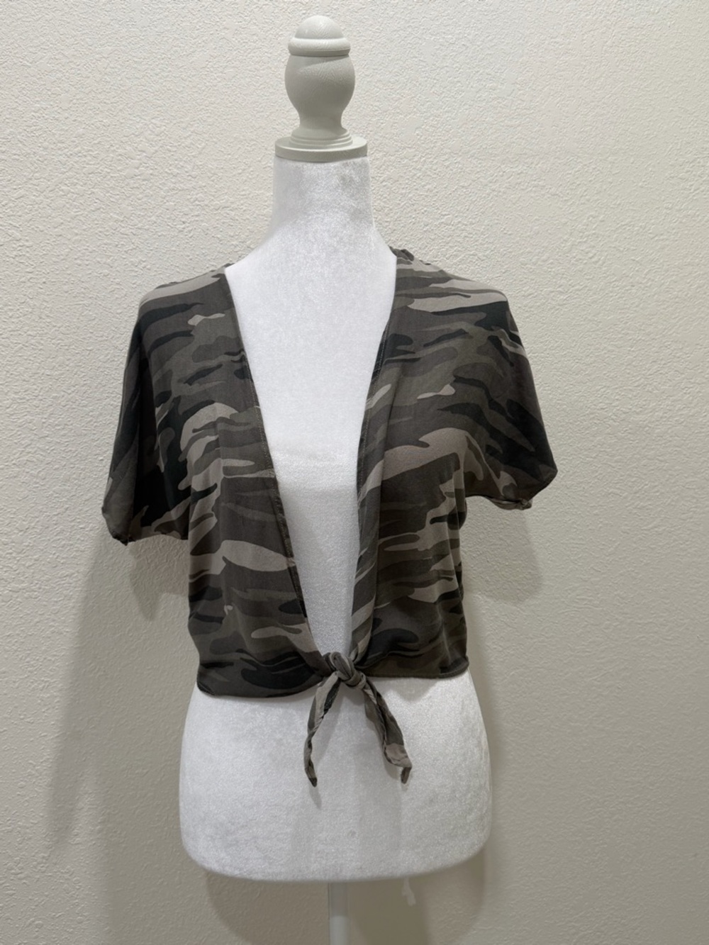 Style Envy Olive & Taupe Camo Tie-Front Crop Top